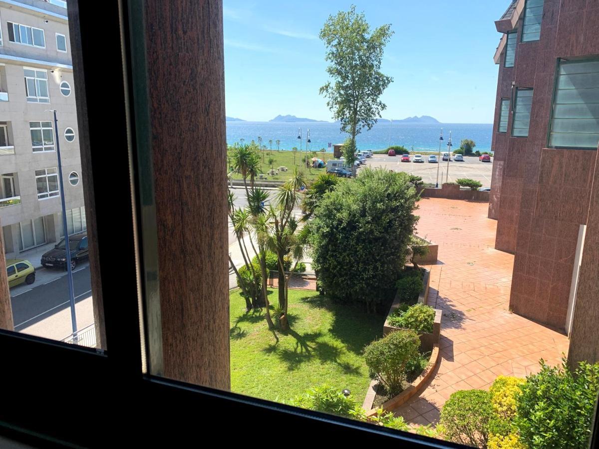 ויגו Apartamentos En Playa De Samil Primera Linea De Playa Pe Na Areia מראה חיצוני תמונה